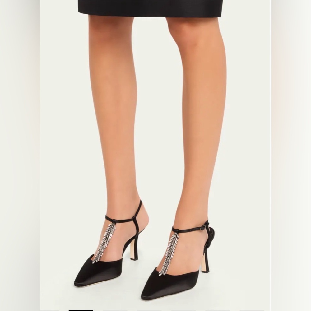 MANOLO BLAHNIK Sufik Embellished Satin T-Strap Pumps - Picture 5 of 6